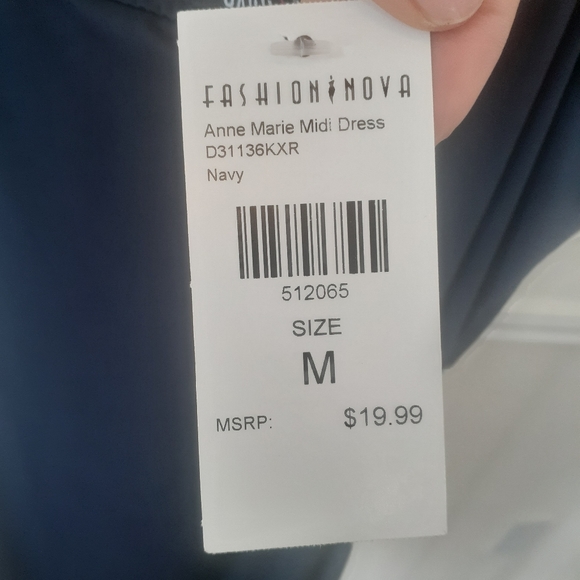 Navy fashion nova dress NWT size medium - Picture 3 of 5